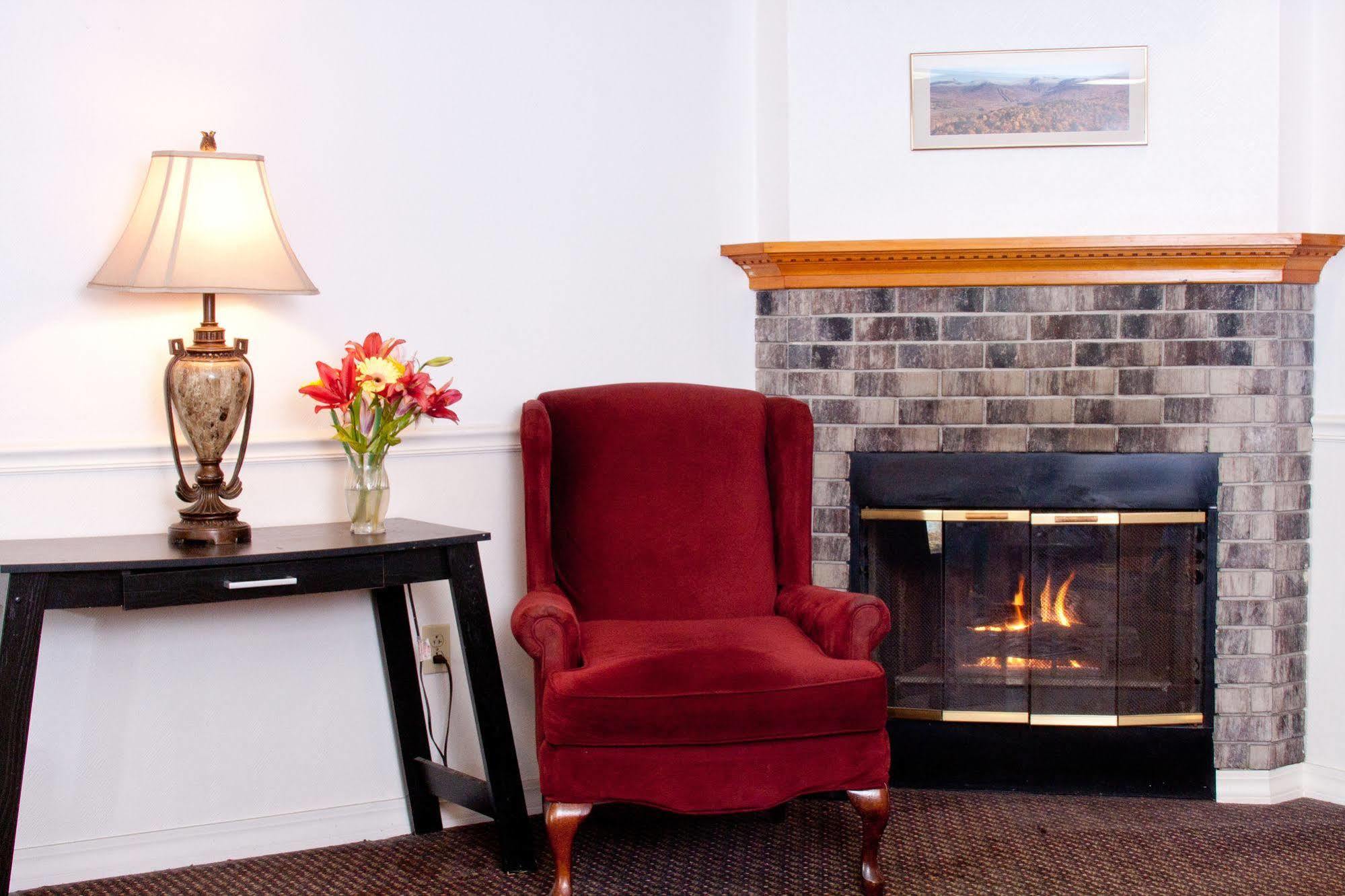 Anchorage Inn Burlington Bagian luar foto